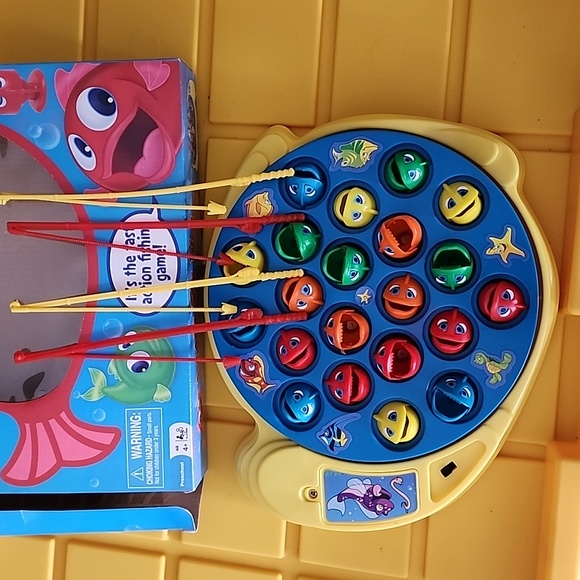 Let's Go Fishing Game - Picture 4 of 5